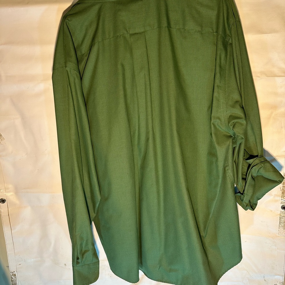 Roundtree & Yorke Lucky Green Button down XL